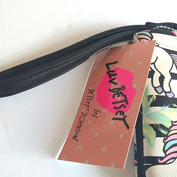 NWT Betsey Johnson Unicorn Wristlet Bag Pouch Card Slots - Picture 4 of 7